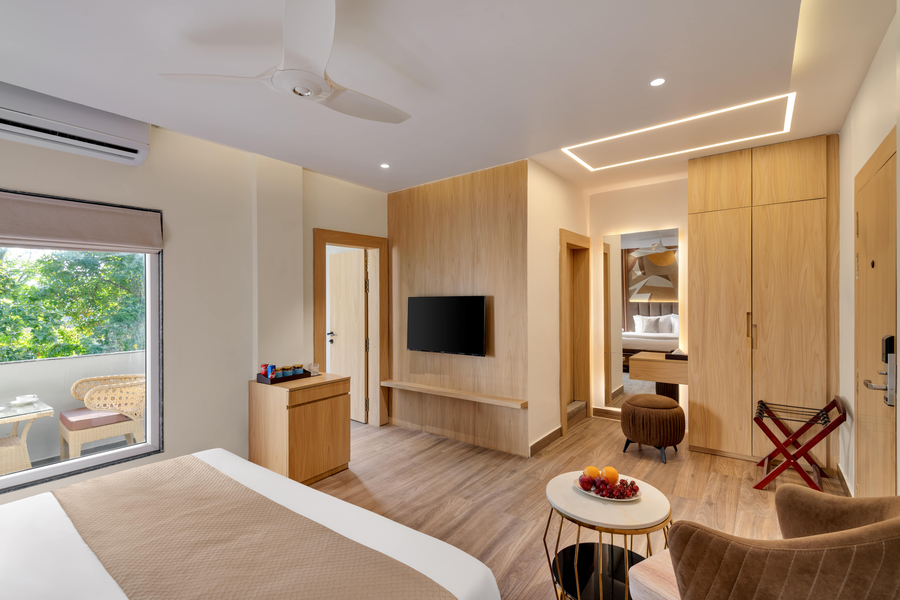 voyage eastin suites