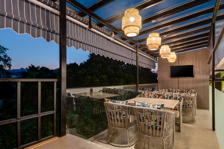 voyage eastin suites