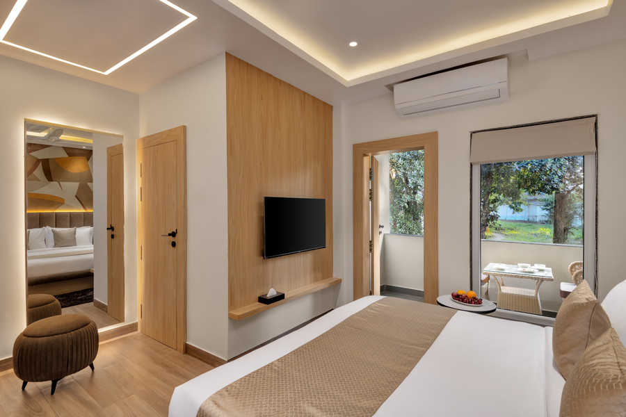 voyage eastin suites