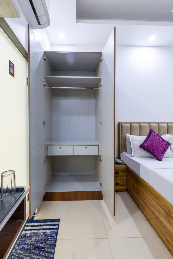 Hotel Aura Grand Sector - 63 Noida,Sector 63, Noida,3 star