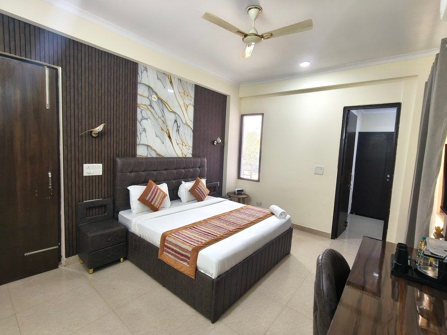 hotel fortune home sector 72 noida