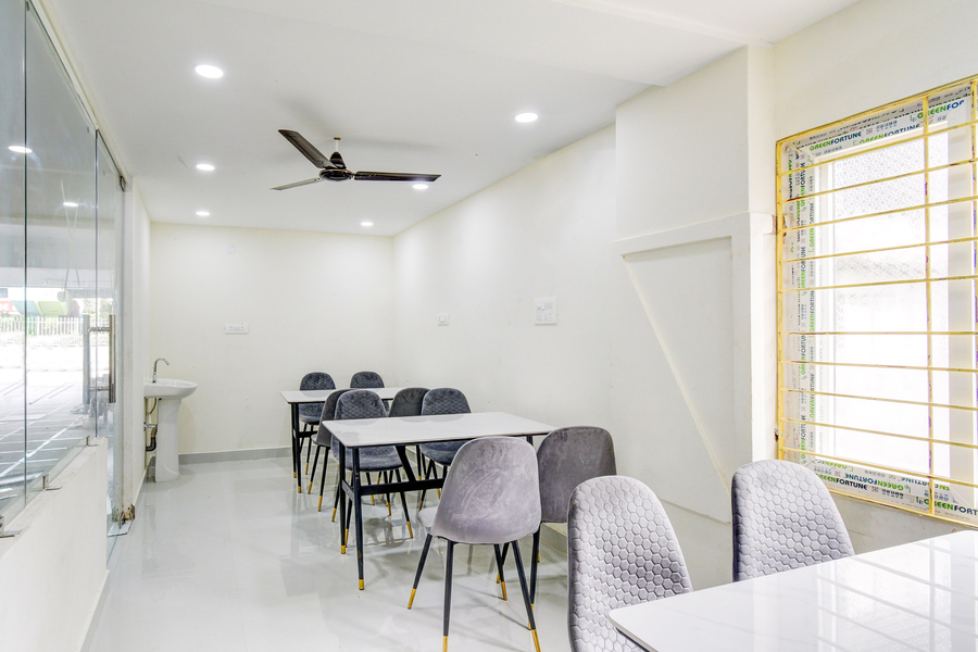 Super Townhouse Oak Lb Metro Station Formerly Sunil Arcade,,3 star