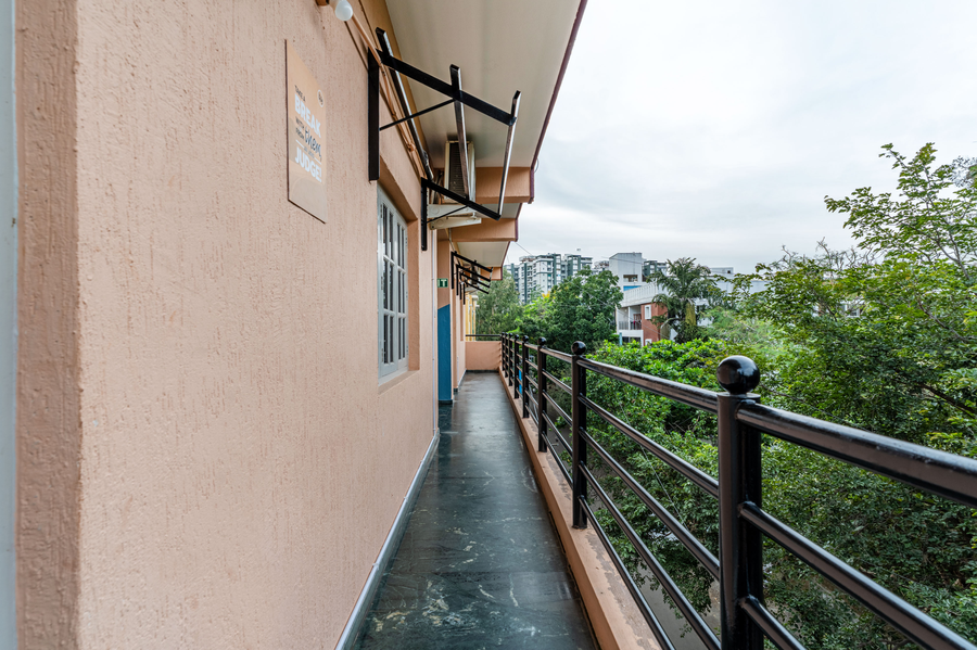 itsy hotels manyu inn