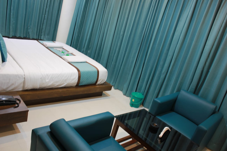 Vaishnavi Suites,,3 star