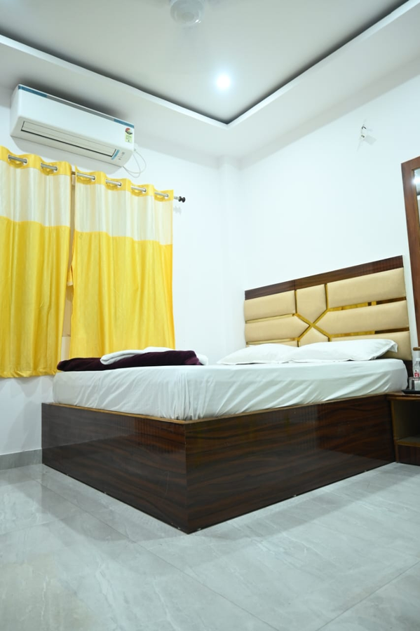 hotel shekhar palace