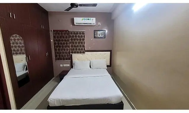 fabhotel blue moon residency