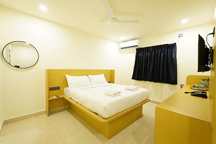 hotel stayz royale