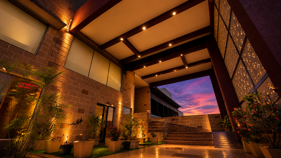 lion park hotel and resorts