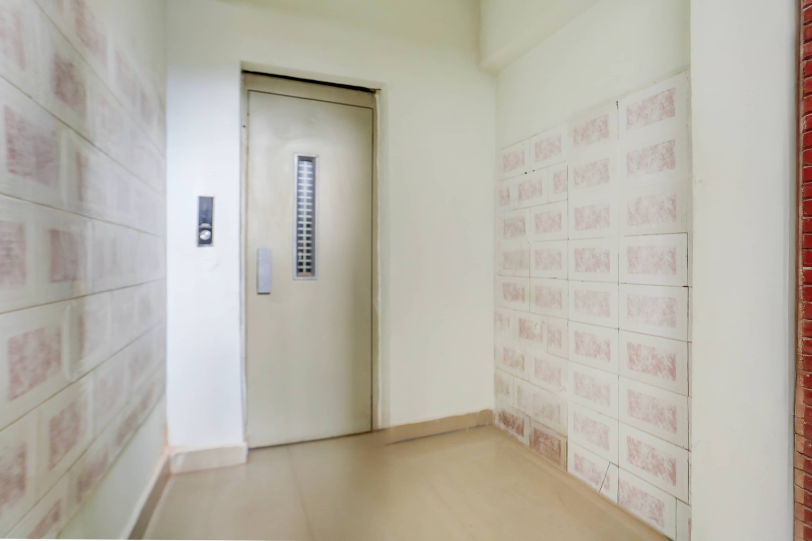 Super Collection O Nandanpura Sipri Bazar Formerly Hotel Highway Jhansi,,3 star