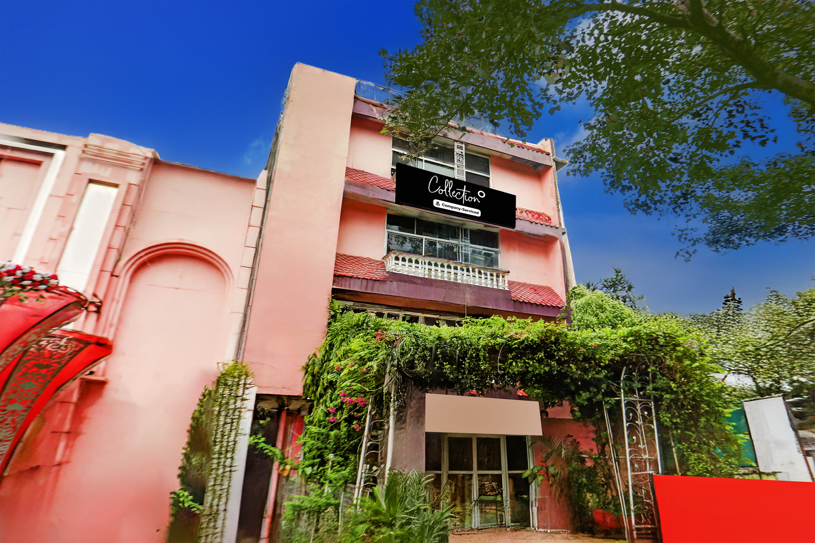 Super Collection O Nandanpura Sipri Bazar Formerly Hotel Highway Jhansi,,3 star