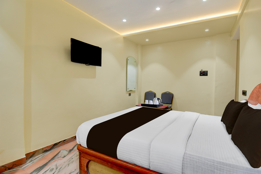 townhouse balewadi stadium pune formerly hotel sarovar