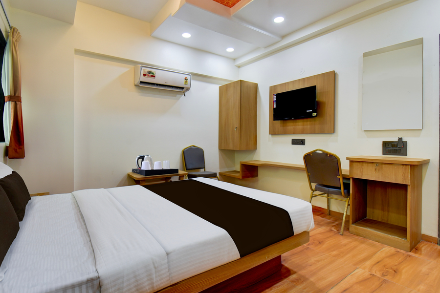 townhouse balewadi stadium pune formerly hotel sarovar