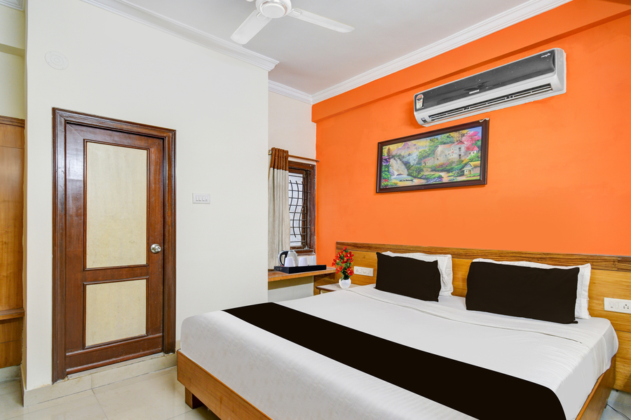 super collection o sharath city mall formerly delight inn gachibowli