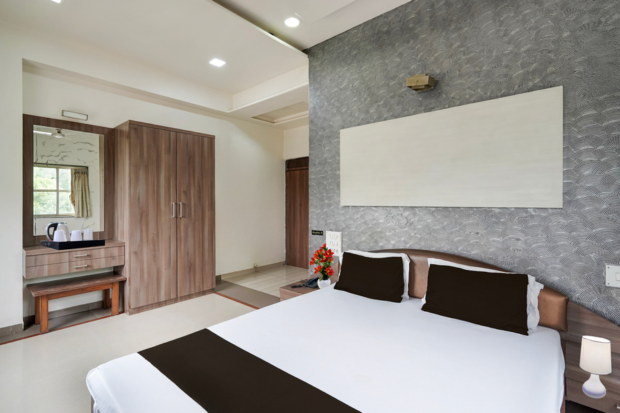 super collection o sachivalaya metro station gandhinagar formerly hotel ghunghat inn