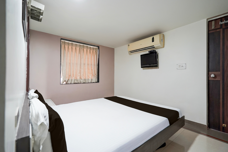 super collection o sachivalaya metro station gandhinagar formerly hotel ghunghat inn