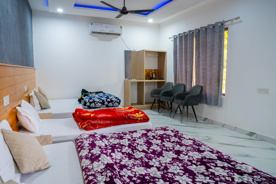 qcent bairagarh resort