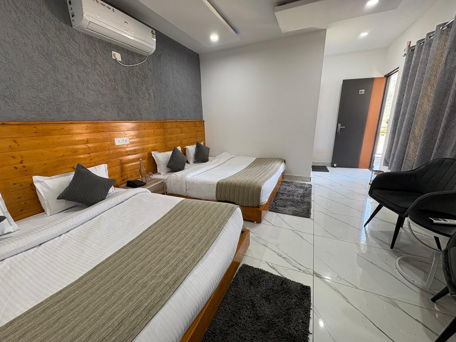 qcent bairagarh resort