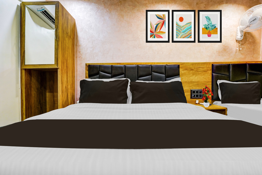 super hotel o santacruz railway junction formerly kharsubway