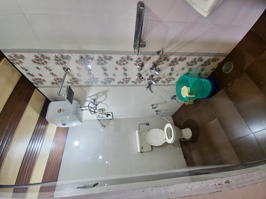 anurra by casa de bello