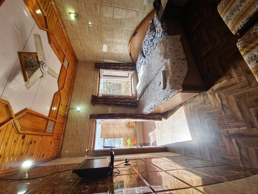 anurra by casa de bello