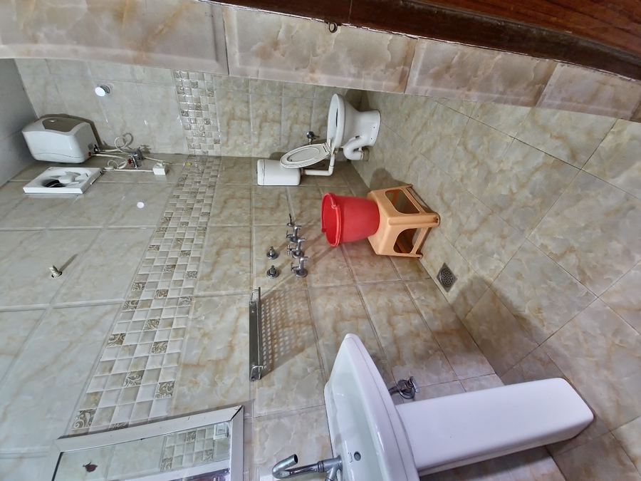 anurra by casa de bello