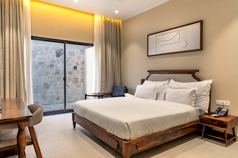 kmr hotels and resorts