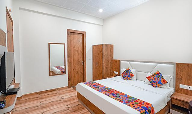 fabhotel sirtaj suits