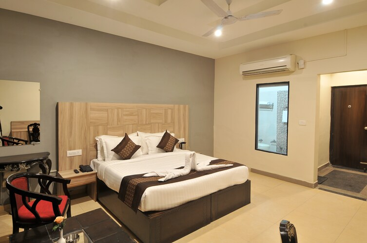 hind hotel and restaurant