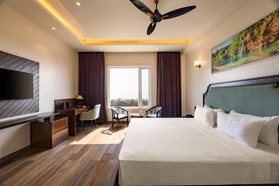 clarks inn suite dhanbad