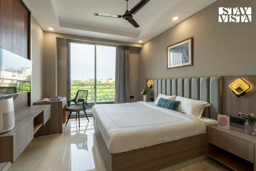 stayvista residences near cyber city hub with gym and air purifier