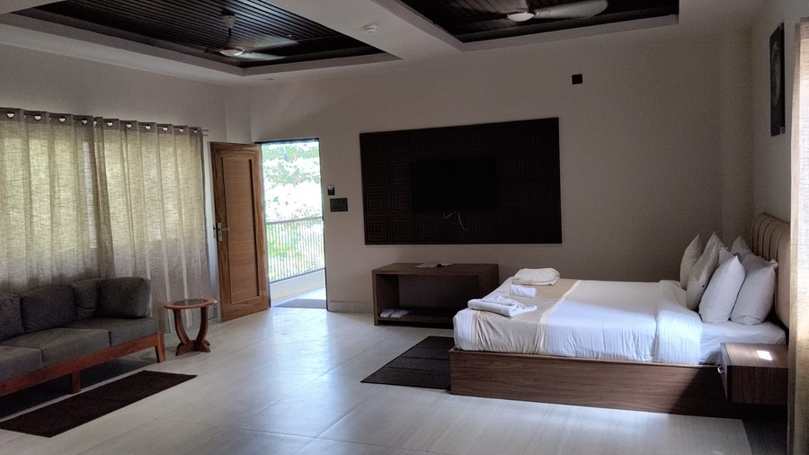 the coral bentley hotel