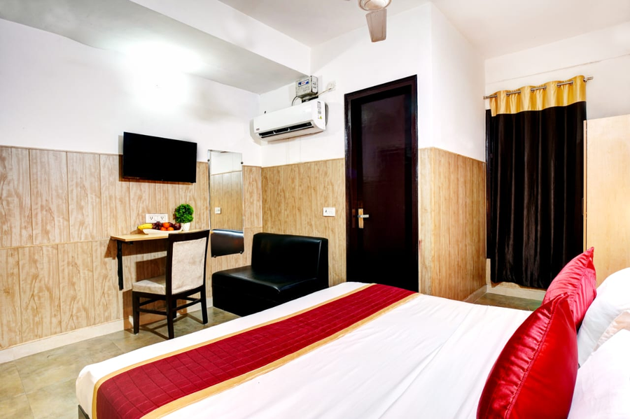 hotel vasundhara grand