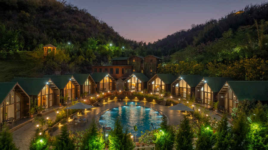 Vasant Kunj Nature Resort,,3 star