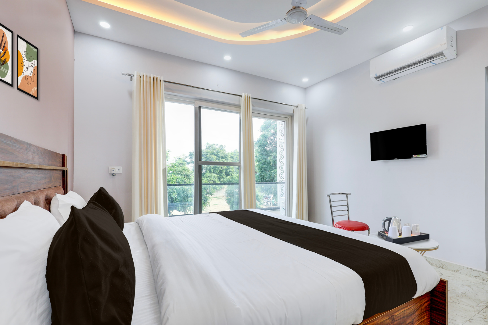 super hotel o pari chowk formerly the divine krc