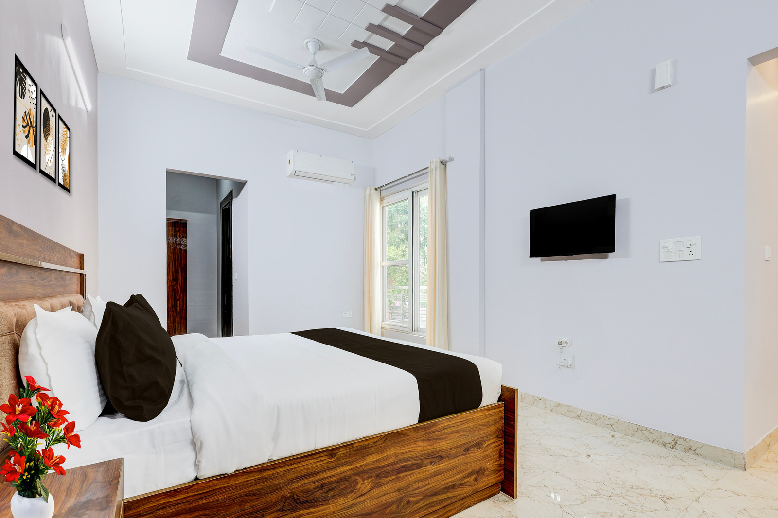 super hotel o pari chowk formerly the divine krc