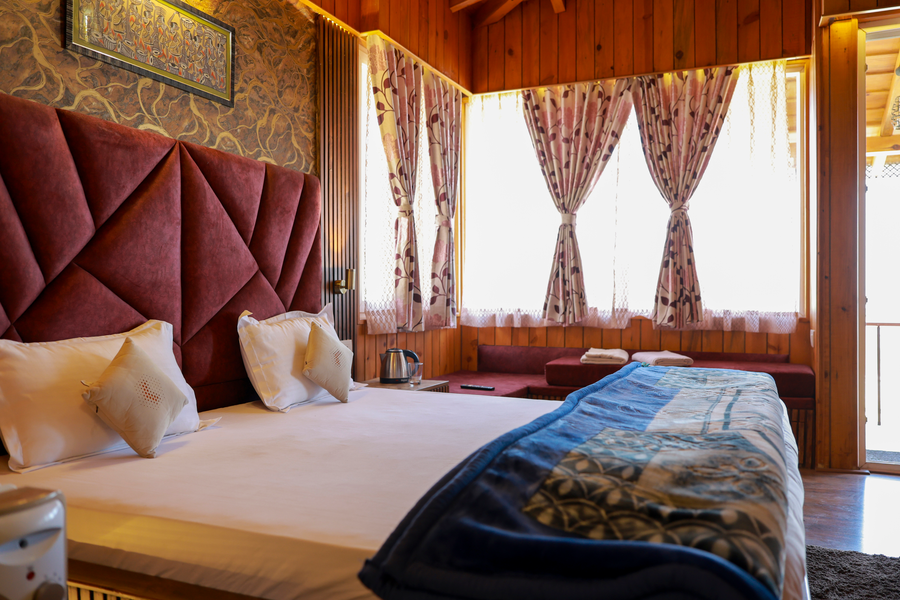 qcent club mukteshwar