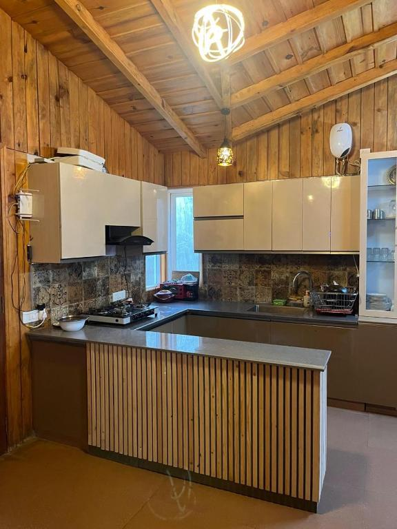 qcent club mukteshwar