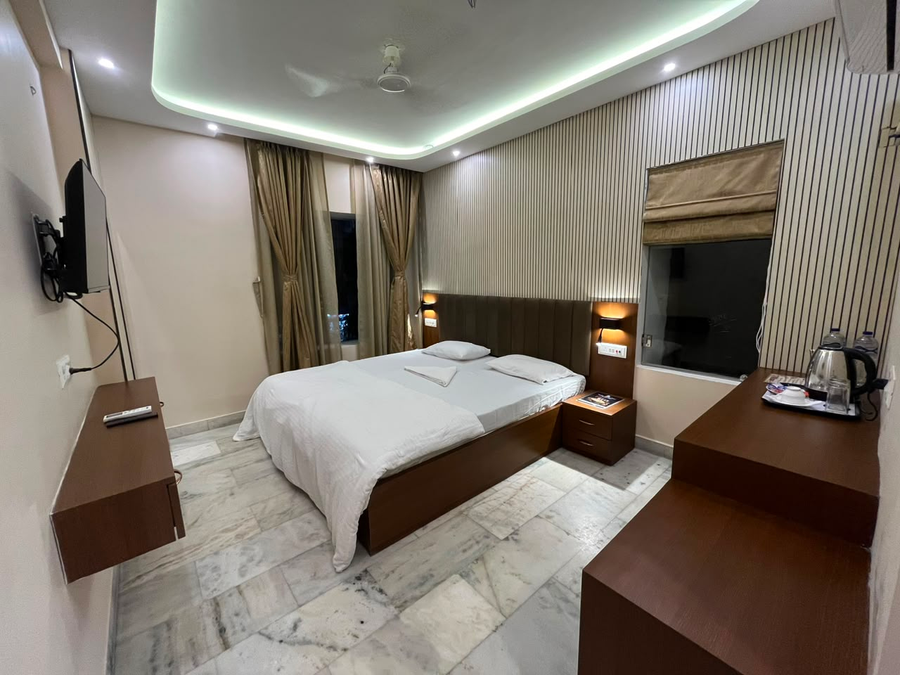 hotel akash deep