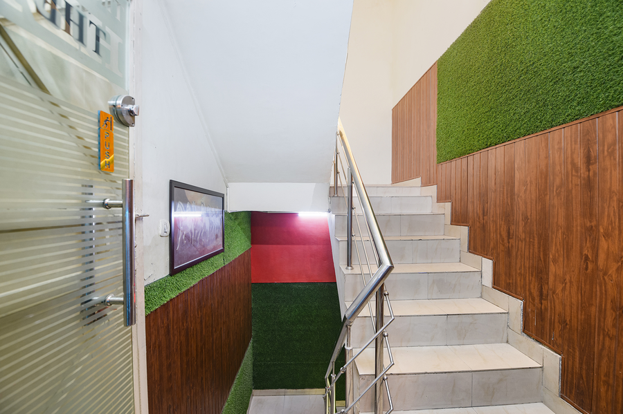 Fabexpress The Heights,,3 star