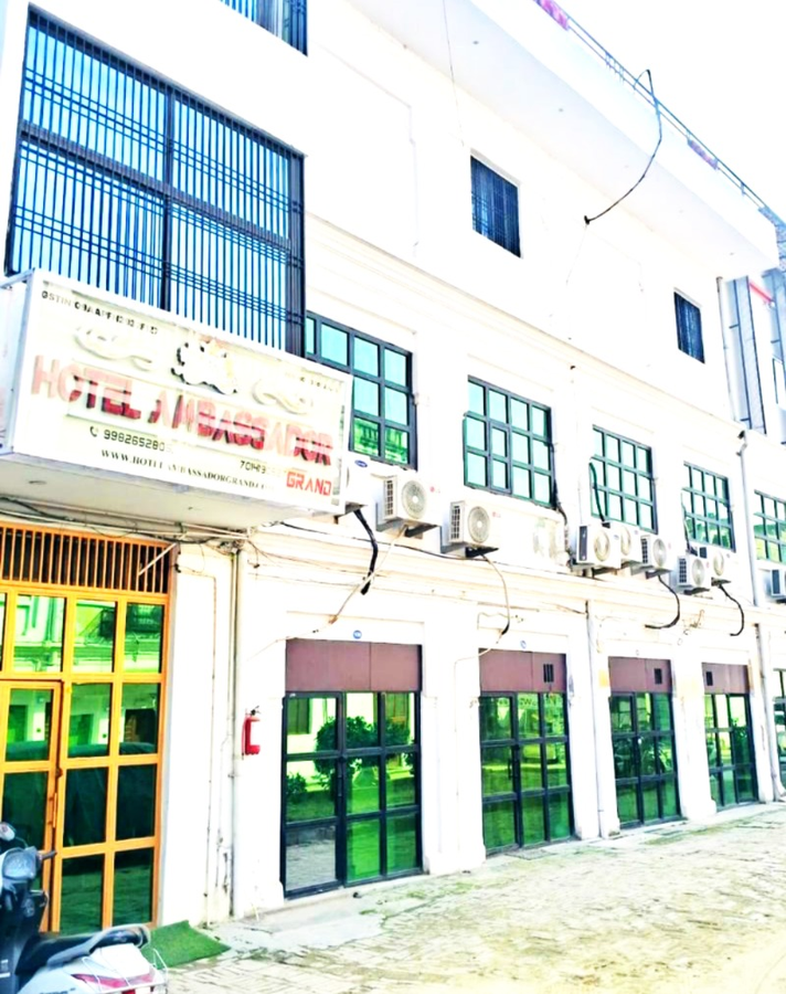 Hotel Ambassador Grand,Lanka, Varanasi,2 star