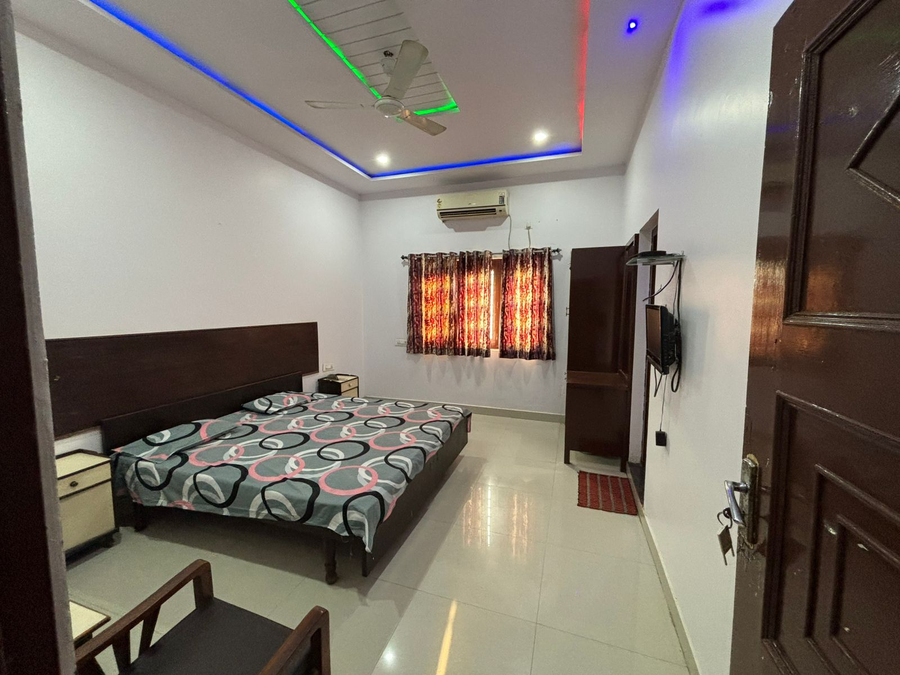 kadambari hotel