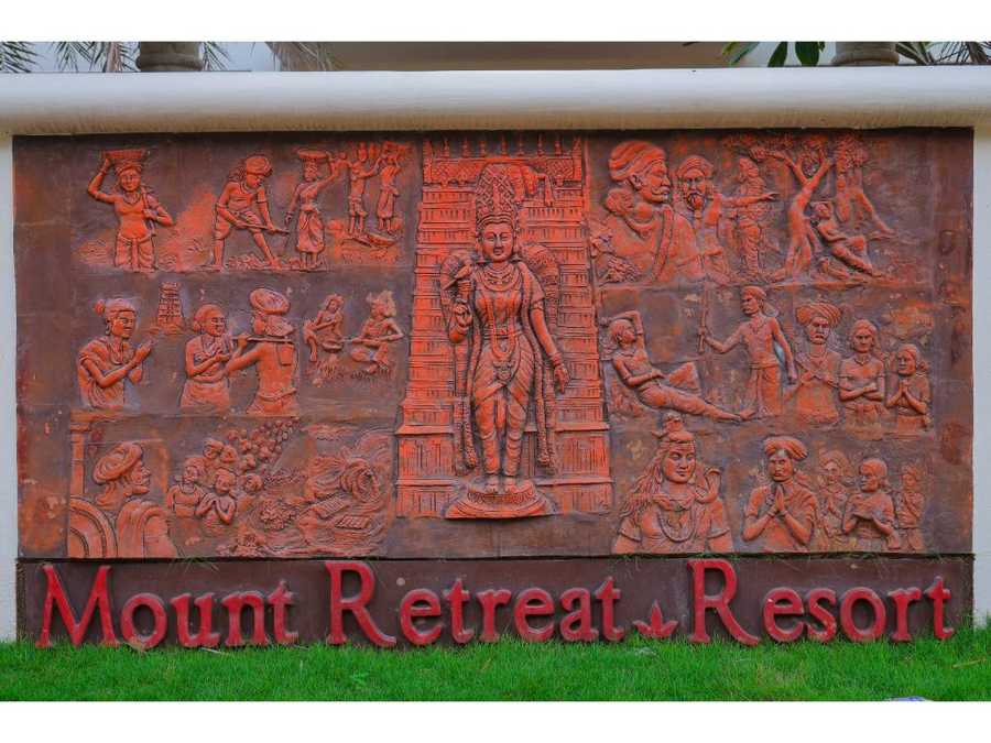 mount retreat