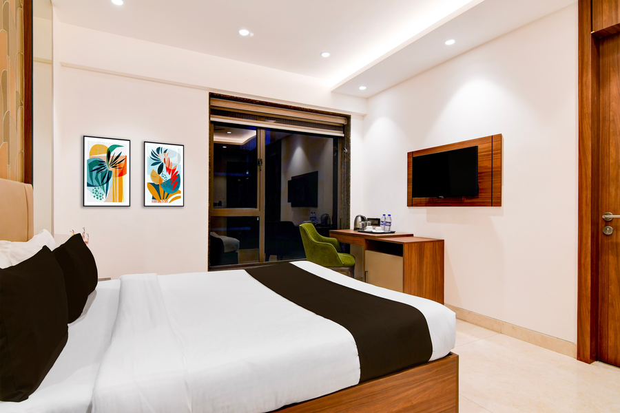 super townhouse oak dlf newtown bus terminal