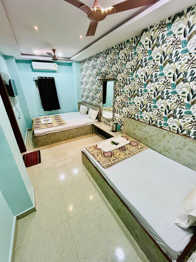 hotel banwari palace