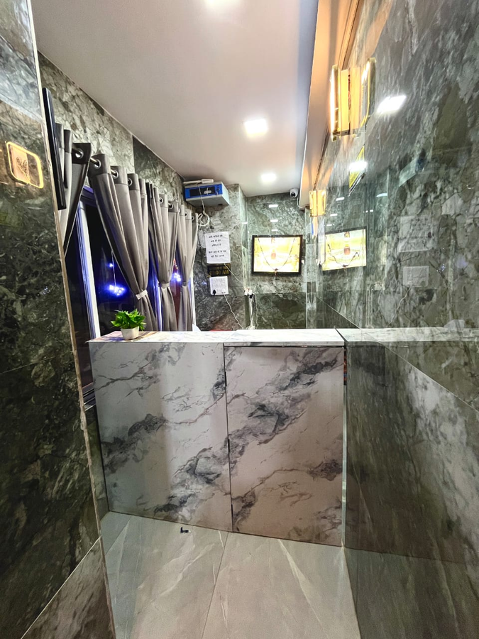 hotel banwari palace