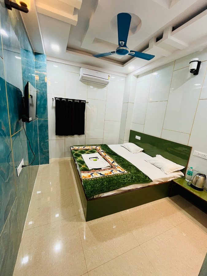 hotel banwari palace