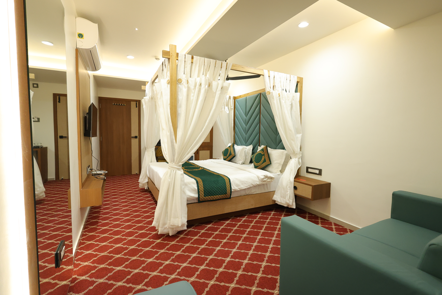 Hotel Heaven Blue,,2 star