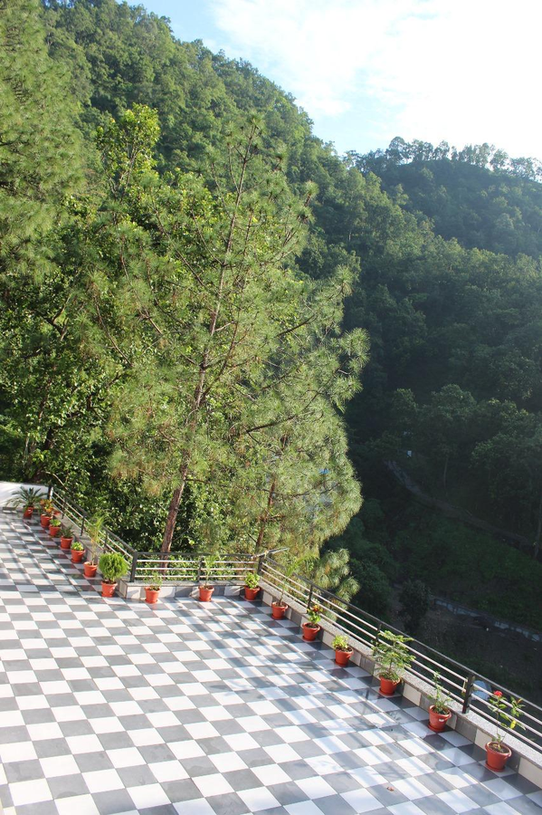 The Shalam Resort,,3 star