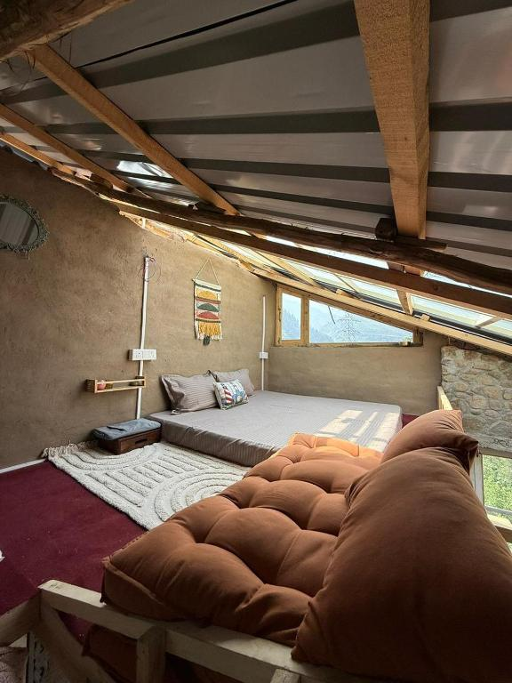 kala studio and stay