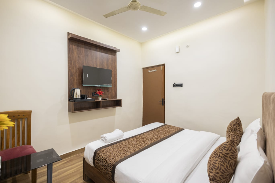 hotel kamal palace lucknow